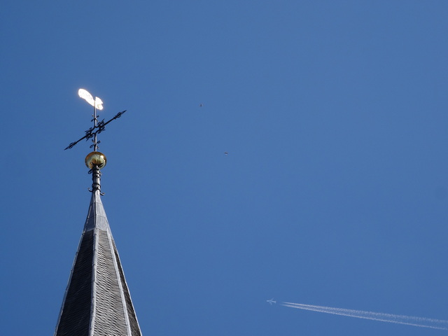 Spire & Contrail